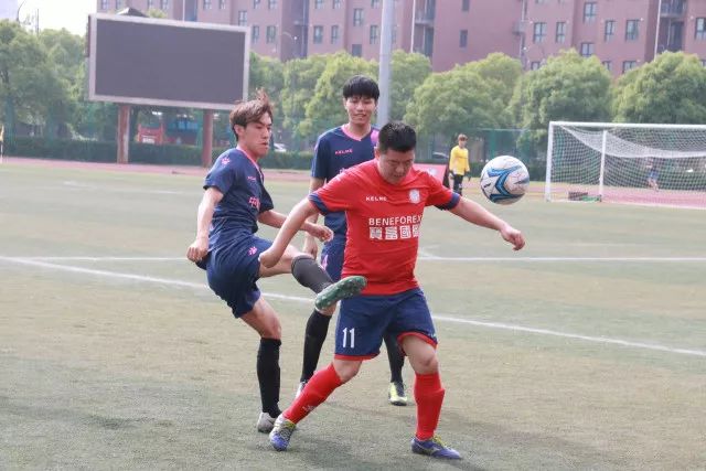 孙铭徽21+15广厦负同曦 原帅30分山西胜四川